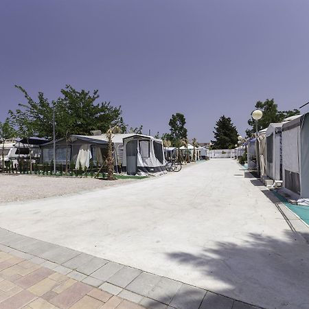 Camping Los Llanos Денія Екстер'єр фото